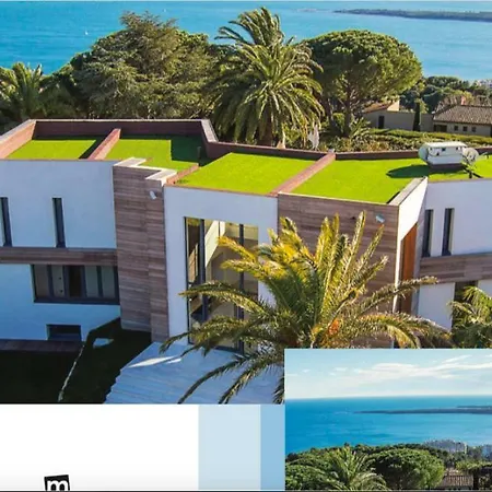Hauteur De Cannes 700 M2 Luxueuse Et Raffinee Villa Vallauris